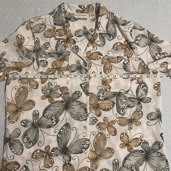 Alfred dunner butterfly short sleeve button down shirt - Picture 5 of 6